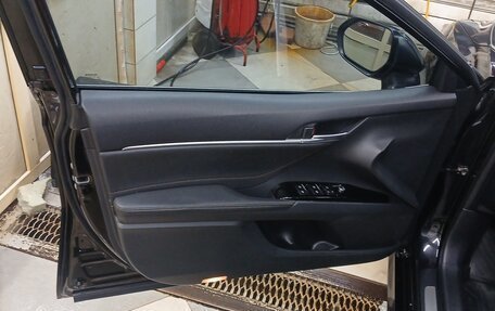 Toyota Camry, 2019 год, 2 820 000 рублей, 18 фотография