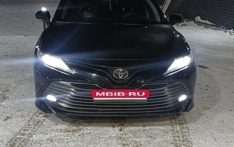 Toyota Camry, 2019 год, 2 820 000 рублей, 9 фотография