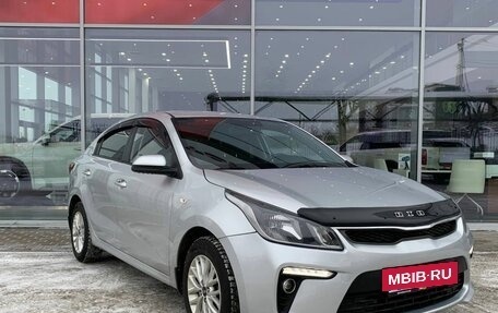 KIA Rio IV, 2020 год, 890 000 рублей, 3 фотография