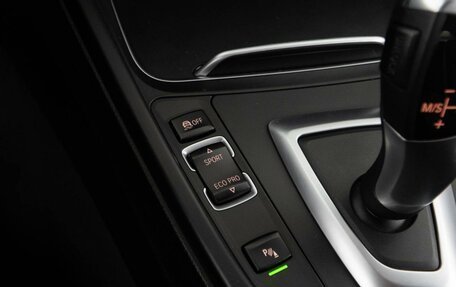 BMW 3 серия, 2018 год, 1 849 999 рублей, 16 фотография