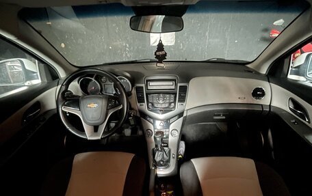 Chevrolet Cruze II, 2012 год, 900 000 рублей, 2 фотография