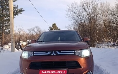 Mitsubishi Outlander III рестайлинг 3, 2013 год, 1 700 000 рублей, 1 фотография