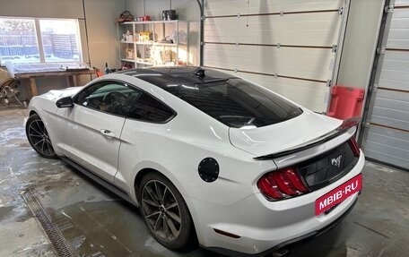 Ford Mustang VI рестайлинг, 2020 год, 3 700 000 рублей, 4 фотография