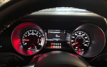 Ford Mustang VI рестайлинг, 2020 год, 3 700 000 рублей, 7 фотография