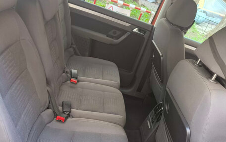 Volkswagen Touran III, 2008 год, 450 000 рублей, 1 фотография