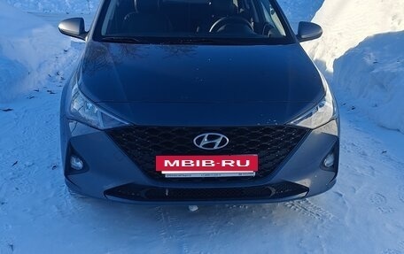 Hyundai Solaris II рестайлинг, 2021 год, 1 700 000 рублей, 5 фотография