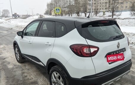 Renault Kaptur I рестайлинг, 2016 год, 1 395 000 рублей, 23 фотография