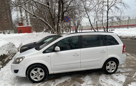 Opel Zafira B, 2012 год, 660 000 рублей, 7 фотография