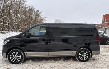 Hyundai Grand Starex Grand Starex I рестайлинг 2, 2020 год, 4 420 000 рублей, 2 фотография