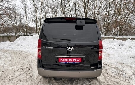 Hyundai Grand Starex Grand Starex I рестайлинг 2, 2020 год, 4 420 000 рублей, 4 фотография