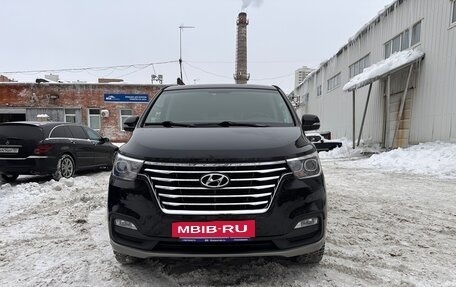 Hyundai Grand Starex Grand Starex I рестайлинг 2, 2020 год, 4 420 000 рублей, 8 фотография