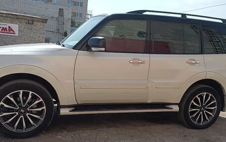 Mitsubishi Pajero IV, 2019 год, 4 150 000 рублей, 5 фотография