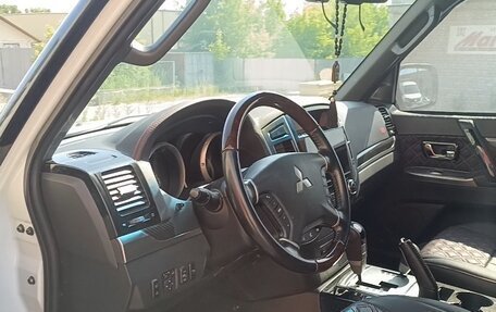 Mitsubishi Pajero IV, 2019 год, 4 150 000 рублей, 7 фотография