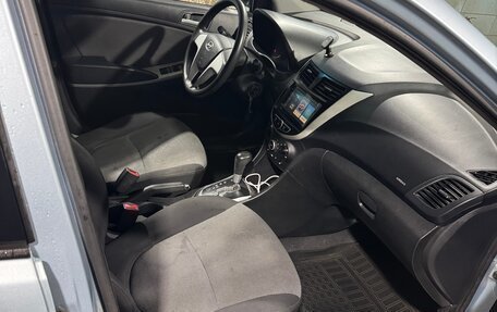 Hyundai Solaris II рестайлинг, 2011 год, 550 000 рублей, 12 фотография