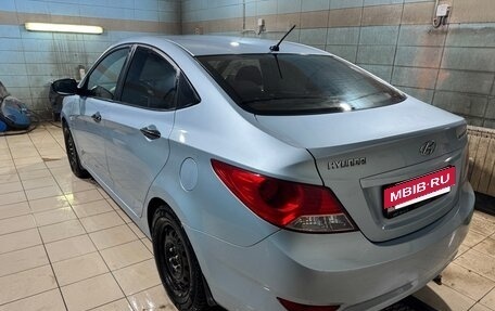 Hyundai Solaris II рестайлинг, 2011 год, 550 000 рублей, 6 фотография