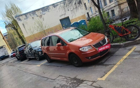 Volkswagen Touran III, 2008 год, 450 000 рублей, 5 фотография