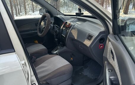 Hyundai Tucson III, 2004 год, 1 100 000 рублей, 14 фотография