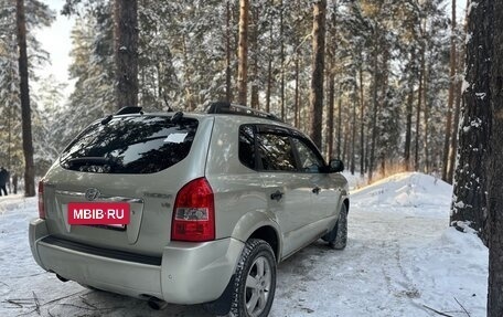Hyundai Tucson III, 2004 год, 1 100 000 рублей, 23 фотография