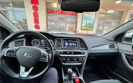 Hyundai Sonata VII, 2019 год, 2 350 000 рублей, 9 фотография