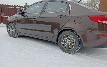 KIA Rio III рестайлинг, 2015 год, 920 000 рублей, 1 фотография