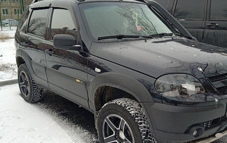 Chevrolet Niva I рестайлинг, 2016 год, 750 000 рублей, 3 фотография