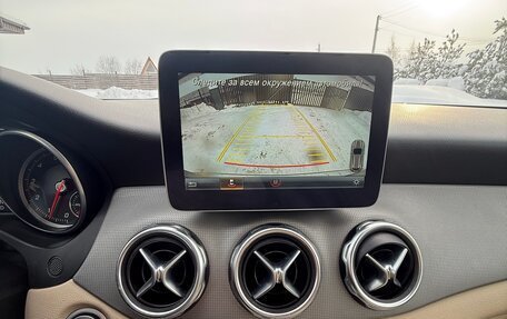 Mercedes-Benz GLA, 2017 год, 1 950 000 рублей, 10 фотография