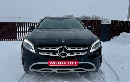 Mercedes-Benz GLA, 2017 год, 1 950 000 рублей, 2 фотография