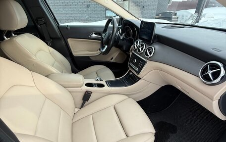 Mercedes-Benz GLA, 2017 год, 1 950 000 рублей, 9 фотография