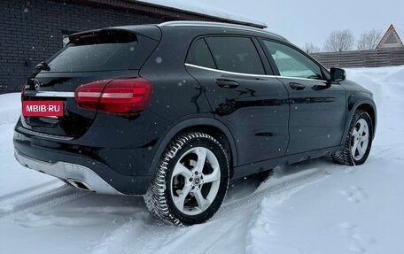 Mercedes-Benz GLA, 2017 год, 1 950 000 рублей, 4 фотография
