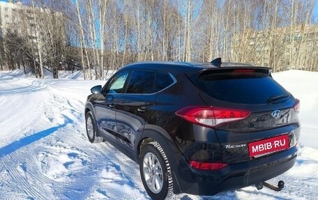 Hyundai Tucson III, 2017 год, 2 100 000 рублей, 2 фотография