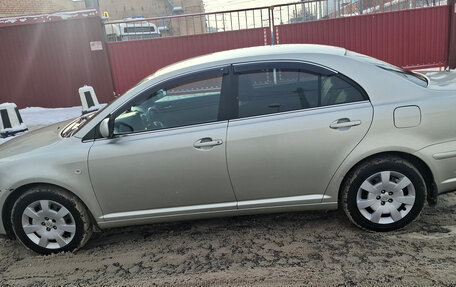 Toyota Avensis III рестайлинг, 2005 год, 500 000 рублей, 9 фотография