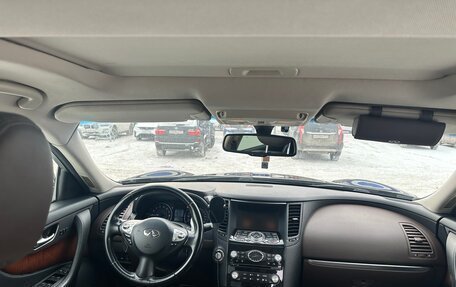 Infiniti FX II, 2011 год, 2 190 000 рублей, 19 фотография