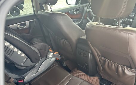 Infiniti FX II, 2011 год, 2 190 000 рублей, 20 фотография