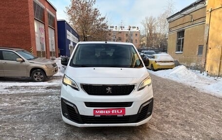 Peugeot Traveller I, 2021 год, 3 850 000 рублей, 3 фотография