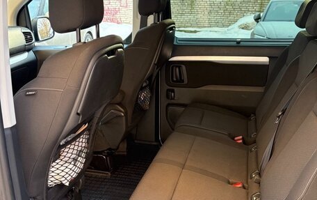 Peugeot Traveller I, 2021 год, 3 850 000 рублей, 21 фотография