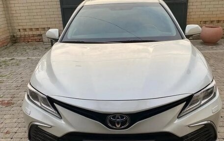 Toyota Camry, 2021 год, 3 050 000 рублей, 8 фотография