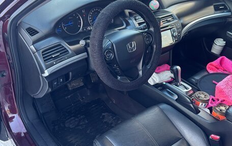 Honda Crosstour I рестайлинг, 2014 год, 1 650 000 рублей, 17 фотография