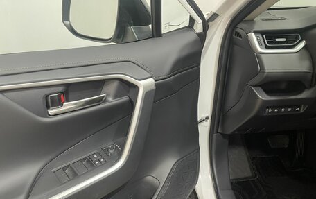 Toyota RAV4, 2025 год, 4 130 000 рублей, 18 фотография