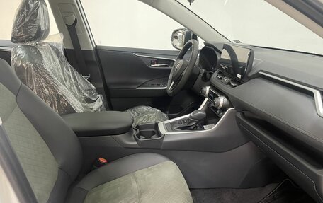 Toyota RAV4, 2025 год, 4 130 000 рублей, 20 фотография