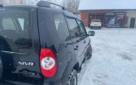 Chevrolet Niva I рестайлинг, 2015 год, 630 000 рублей, 9 фотография