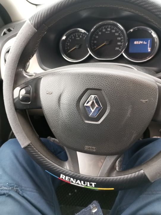 Renault Logan II, 2014 год, 560 000 рублей, 2 фотография