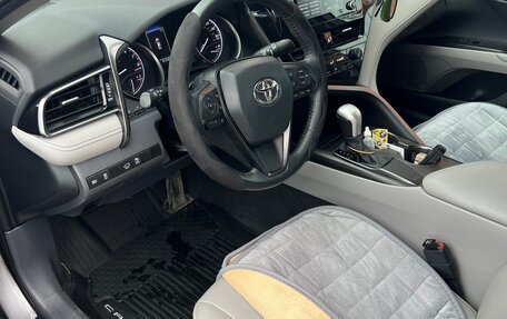 Toyota Camry, 2021 год, 2 650 000 рублей, 7 фотография