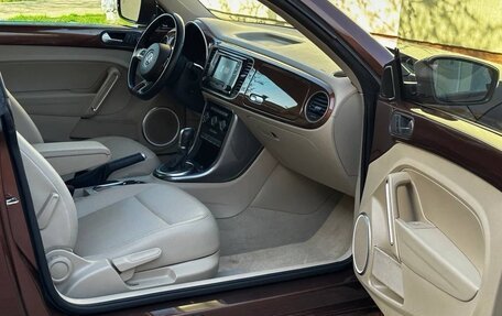 Volkswagen Beetle, 2017 год, 2 500 000 рублей, 36 фотография