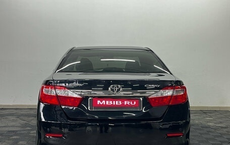 Toyota Camry, 2013 год, 1 670 000 рублей, 6 фотография