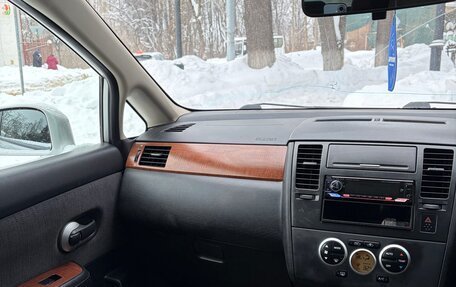 Nissan Tiida, 2004 год, 325 000 рублей, 20 фотография