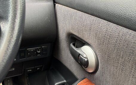 Nissan Tiida, 2004 год, 325 000 рублей, 23 фотография