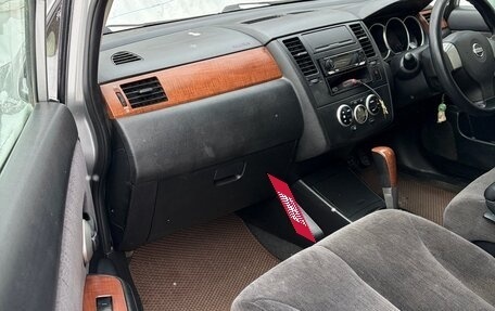 Nissan Tiida, 2004 год, 325 000 рублей, 16 фотография