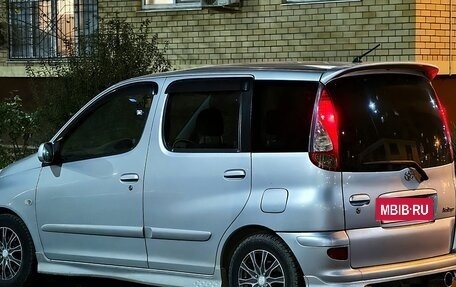 Toyota FunCargo, 2004 год, 800 000 рублей, 2 фотография