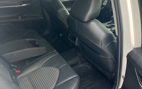 Toyota Camry, 2021 год, 2 650 000 рублей, 11 фотография