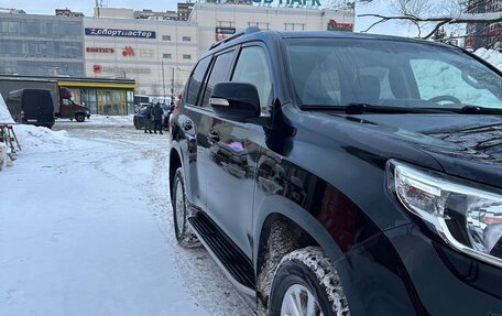 Toyota Land Cruiser Prado 150 рестайлинг 2, 2016 год, 3 500 000 рублей, 2 фотография